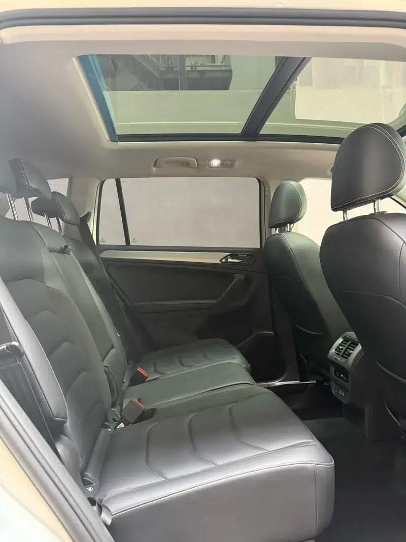 Tiguan L 2018 380TSI Automatic 4WD Luxury Edition — миниатюра 4