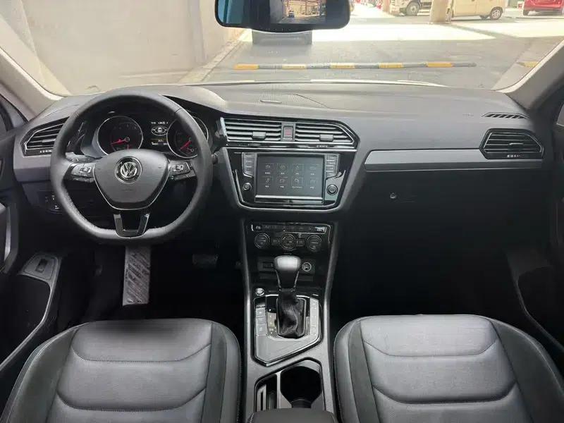 Tiguan L 2018 380TSI Automatic 4WD Luxury Edition — миниатюра 7