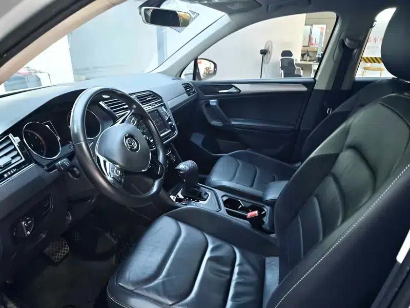 Tiguan L 2018 330TSI Automatic 2WD Luxury Edition — миниатюра 8