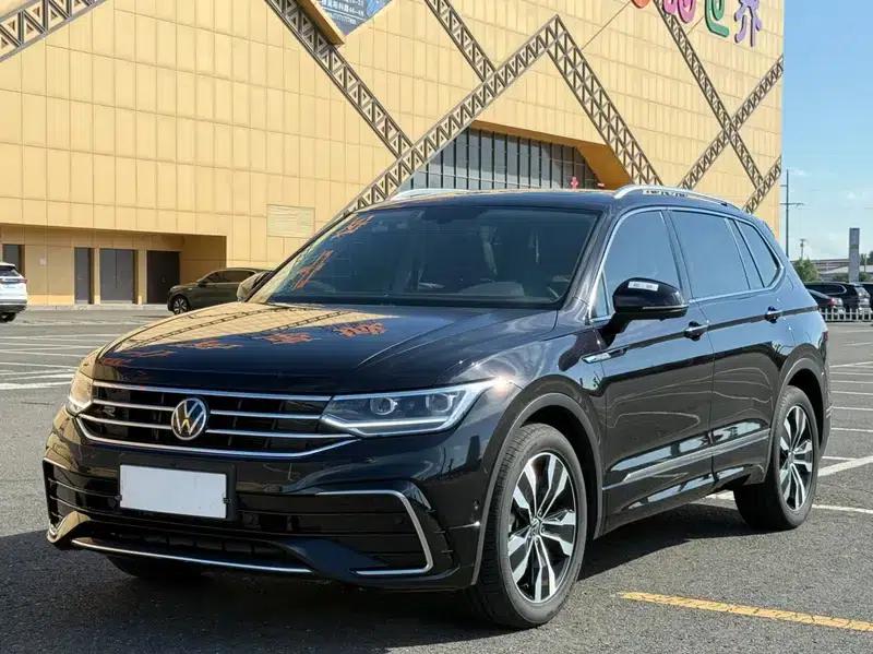 Tiguan L 2023 Facelift 330TSI 2WD R-Line Premium Edition — миниатюра 1