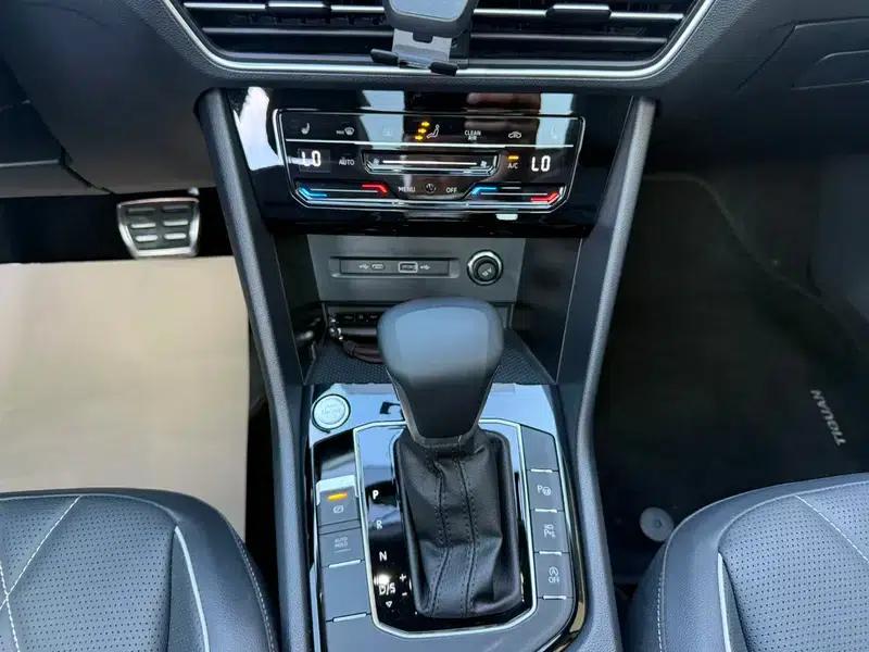 Tiguan L 2023 Facelift 330TSI 2WD R-Line Premium Edition — миниатюра 12