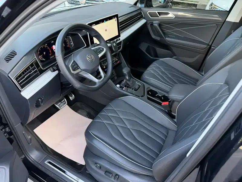 Tiguan L 2023 Facelift 330TSI 2WD R-Line Premium Edition — миниатюра 15