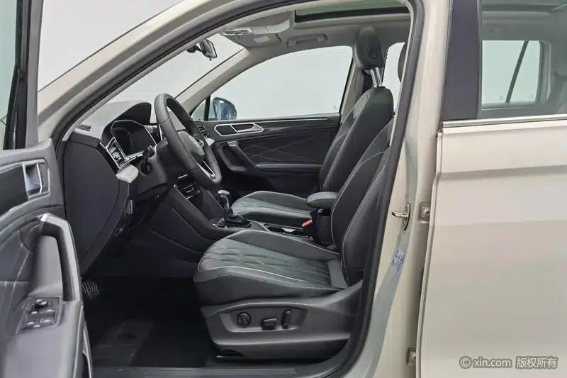 Tiguan L 2023 330TSI 2WD Smart Edition — миниатюра 18