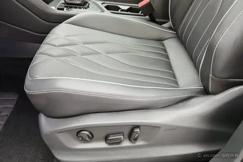 Tiguan L 2023 330TSI 2WD Smart Edition — миниатюра 19