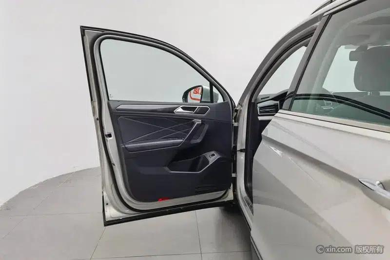 Tiguan L 2023 330TSI 2WD Smart Edition — миниатюра 22