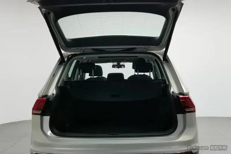 Tiguan L 2023 330TSI 2WD Smart Edition — миниатюра 24