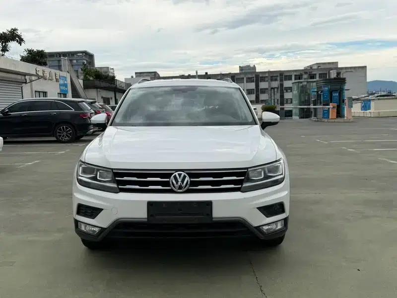 Tiguan L 2018 330TSI Automatic 2WD Fashion Edition — миниатюра 2
