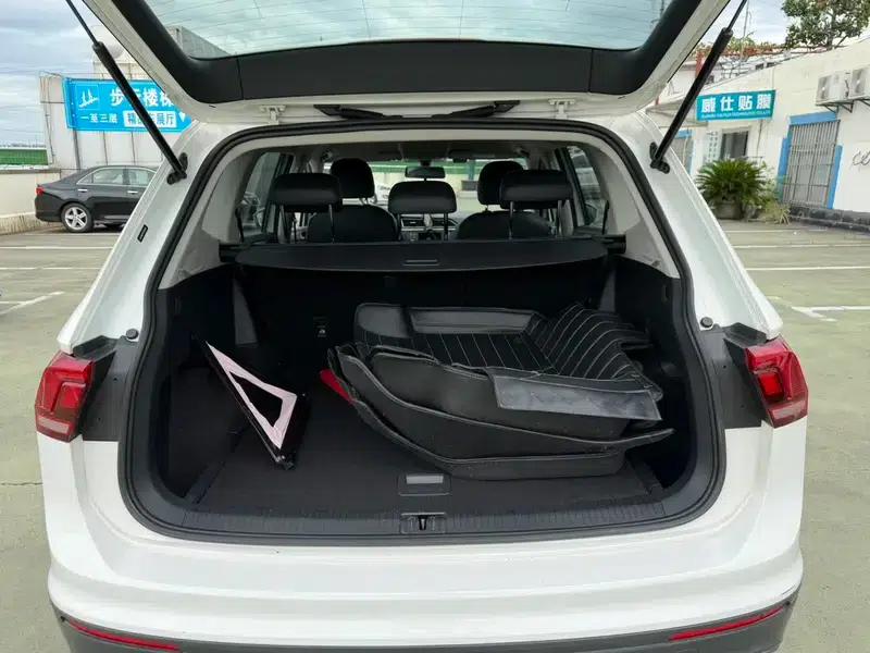 Tiguan L 2018 330TSI Automatic 2WD Fashion Edition — миниатюра 15