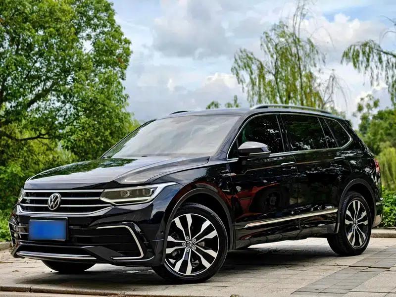 Tiguan L 2022 330TSI Automatic 2WD R-Line Premium Edition — миниатюра 1