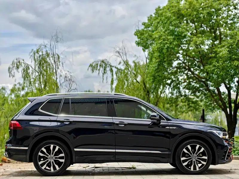 Tiguan L 2022 330TSI Automatic 2WD R-Line Premium Edition — миниатюра 5