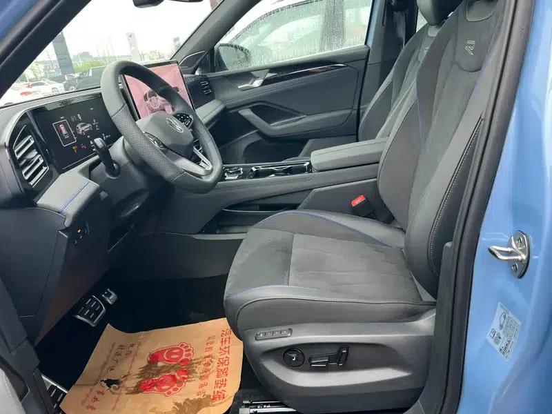 Tiguan L 2025 Pro 380TSI AWD R-Line Smart Edition — миниатюра 11