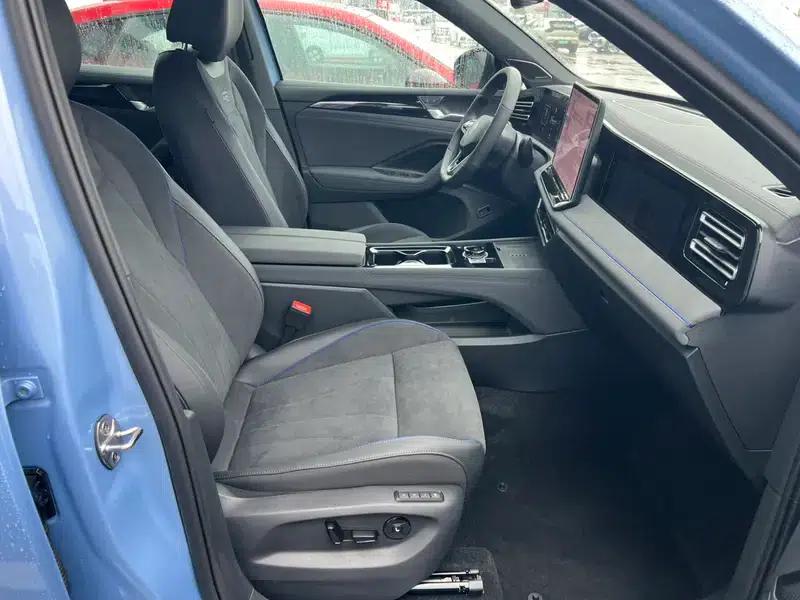 Tiguan L 2025 Pro 380TSI AWD R-Line Smart Edition — миниатюра 15