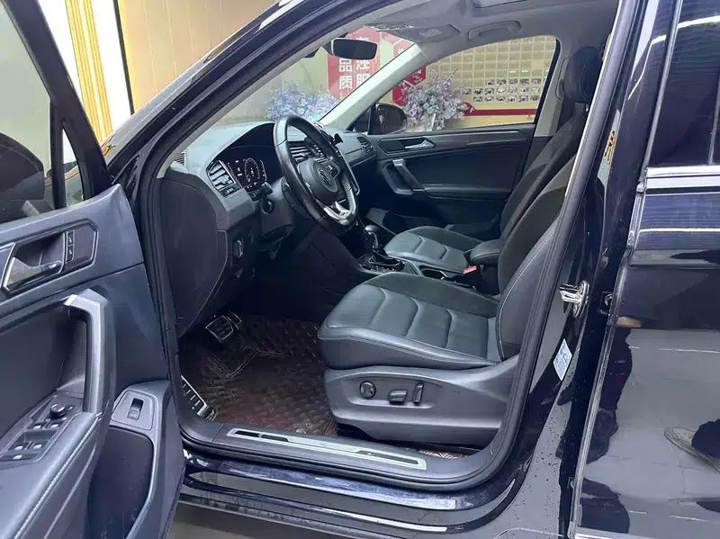 Tiguan L 2021 330TSI Automatic 2WD R-Line Flagship Edition — миниатюра 9