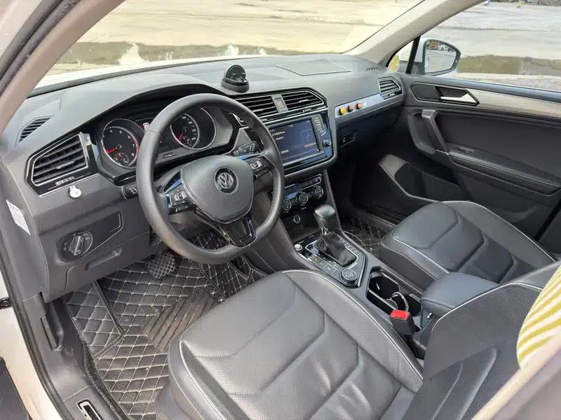 Tiguan L 2017 380TSI Automatic 4WD Flagship Edition — миниатюра 8
