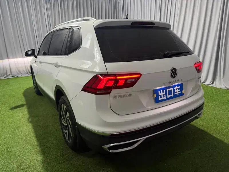 Tiguan L 2023 280TSI Trendy Limited Edition — миниатюра 4