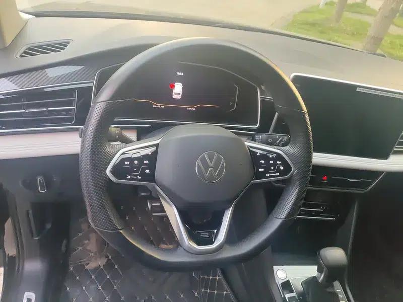Tiguan L 2023 330TSI 2WD R-Line Premium Edition — миниатюра 11