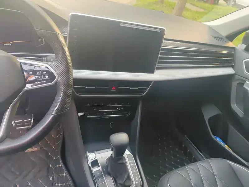 Tiguan L 2023 330TSI 2WD R-Line Premium Edition — миниатюра 12