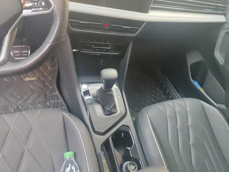 Tiguan L 2023 330TSI 2WD R-Line Premium Edition — миниатюра 14
