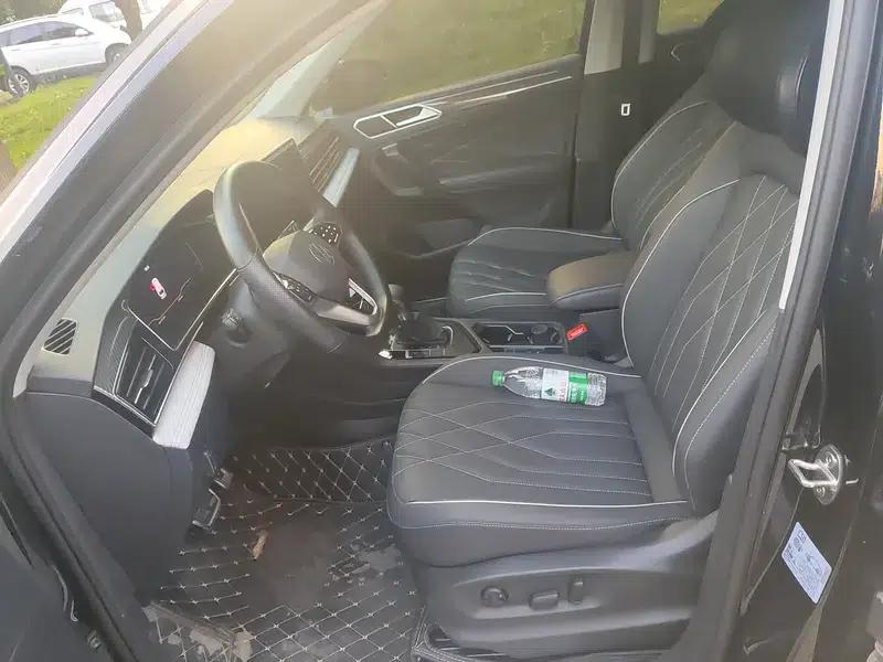 Tiguan L 2023 330TSI 2WD R-Line Premium Edition — миниатюра 7