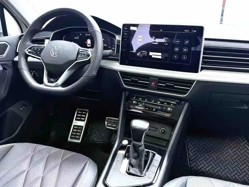 Tiguan L 2022 330TSI Automatic 2WD R-Line Flagship Edition — миниатюра 4