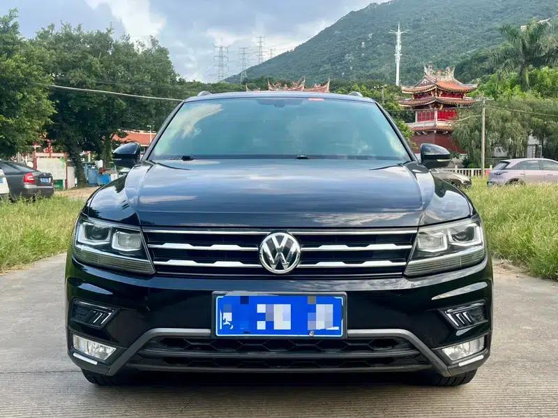 Tiguan L 2018 330TSI Automatic 2WD Comfort Edition — миниатюра 2