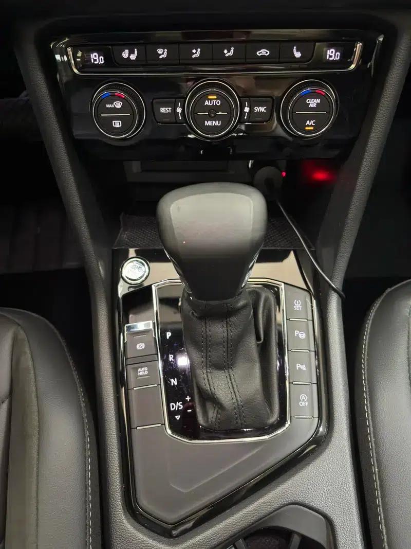 Tiguan L 2019 330TSI Automatic 2WD Smart Luxury Edition (China VI Emission Standard) — миниатюра 11