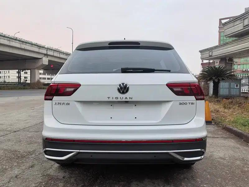 Tiguan L 2023 300TSI 2WD Smart Edition — миниатюра 5