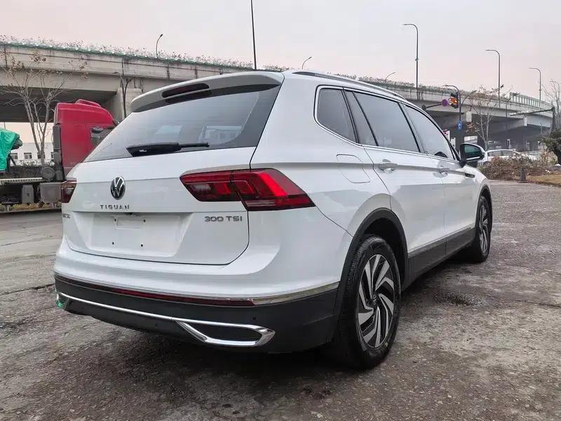 Tiguan L 2023 300TSI 2WD Smart Edition — миниатюра 6