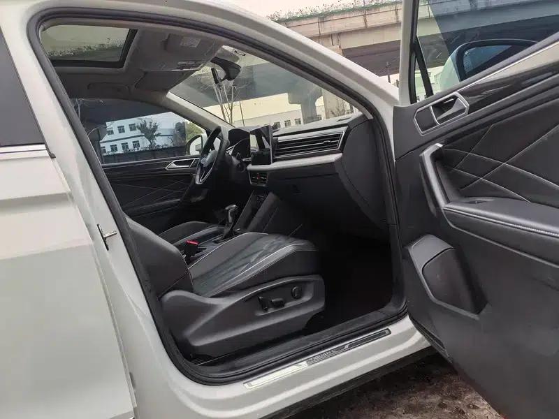 Tiguan L 2023 300TSI 2WD Smart Edition — миниатюра 8