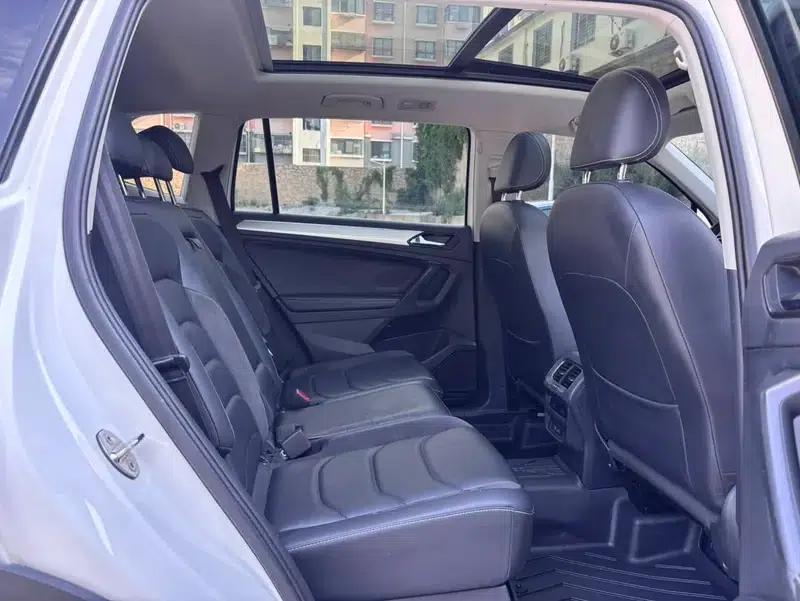 Tiguan L 2018 330TSI Automatic 2WD Luxury Edition — миниатюра 19