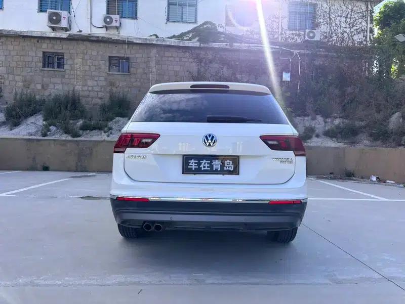 Tiguan L 2018 330TSI Automatic 2WD Luxury Edition — миниатюра 6