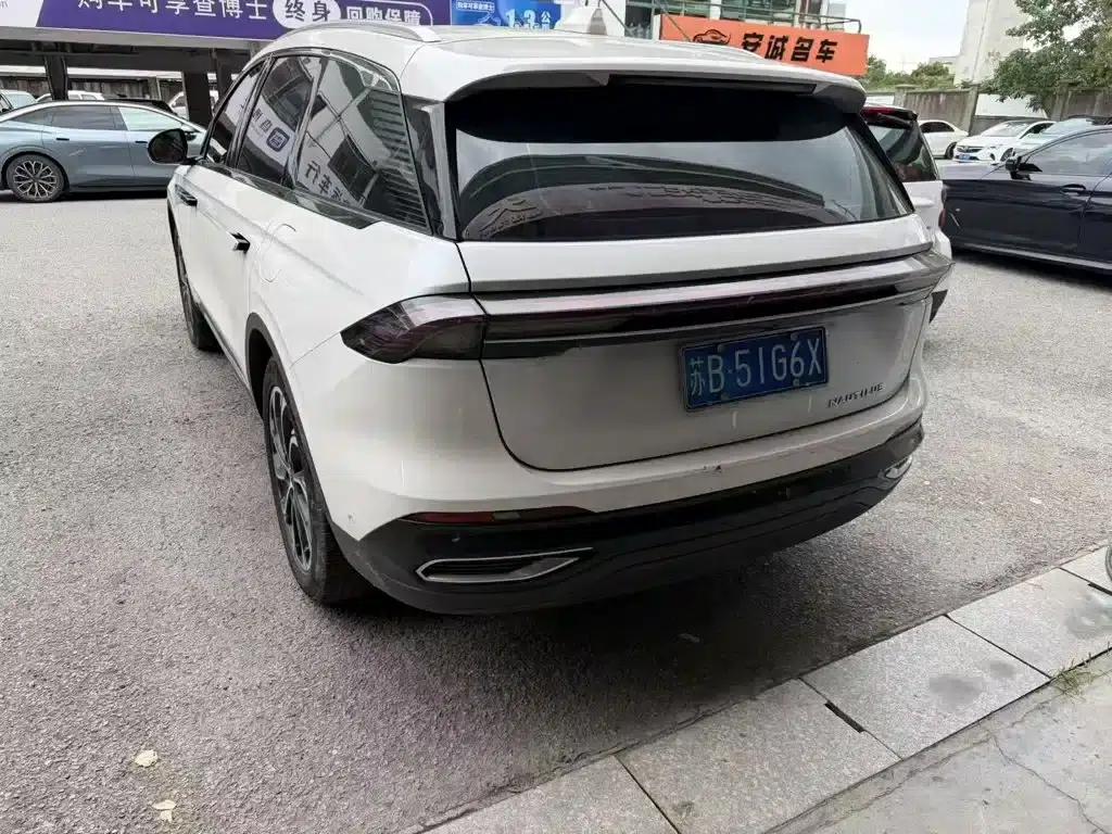 Navigator 2023 2.0T AWD Premium Edition — миниатюра 5