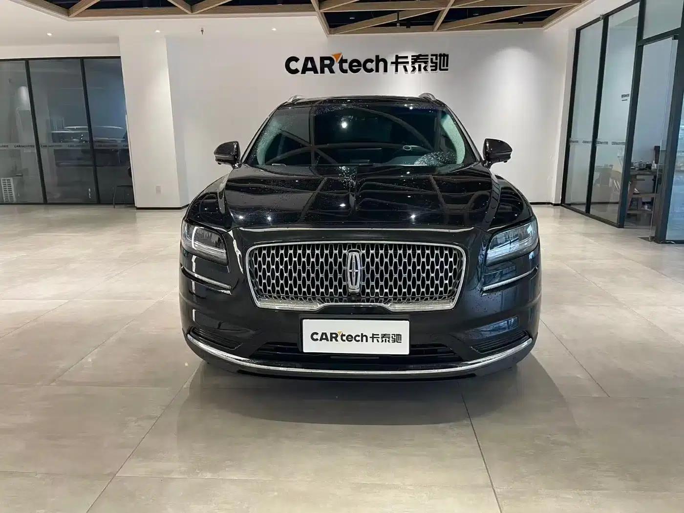 Navigator 2021 2.0T AWD Premium Edition — миниатюра 2