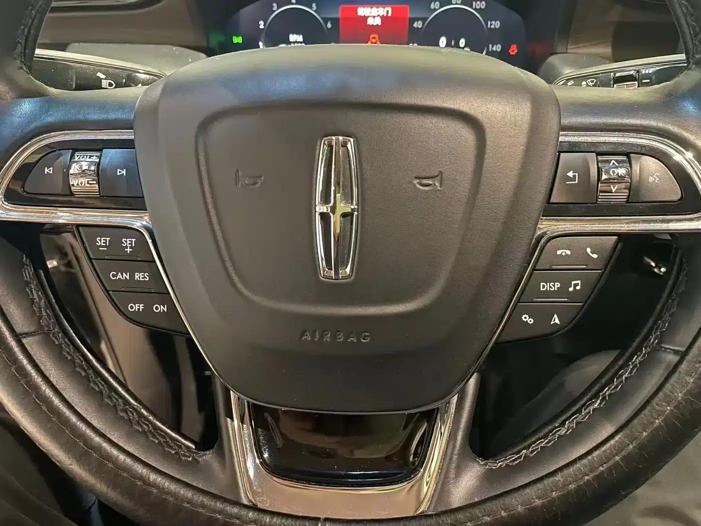 Navigator 2021 2.0T AWD Premium Edition — миниатюра 12