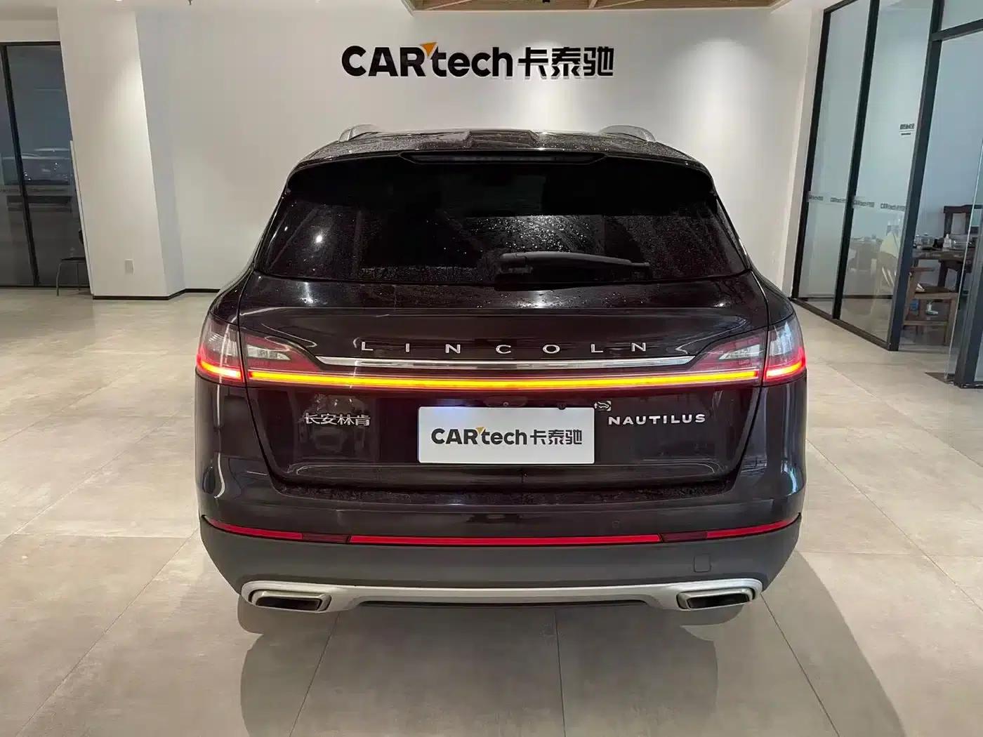 Navigator 2021 2.0T AWD Premium Edition — миниатюра 5