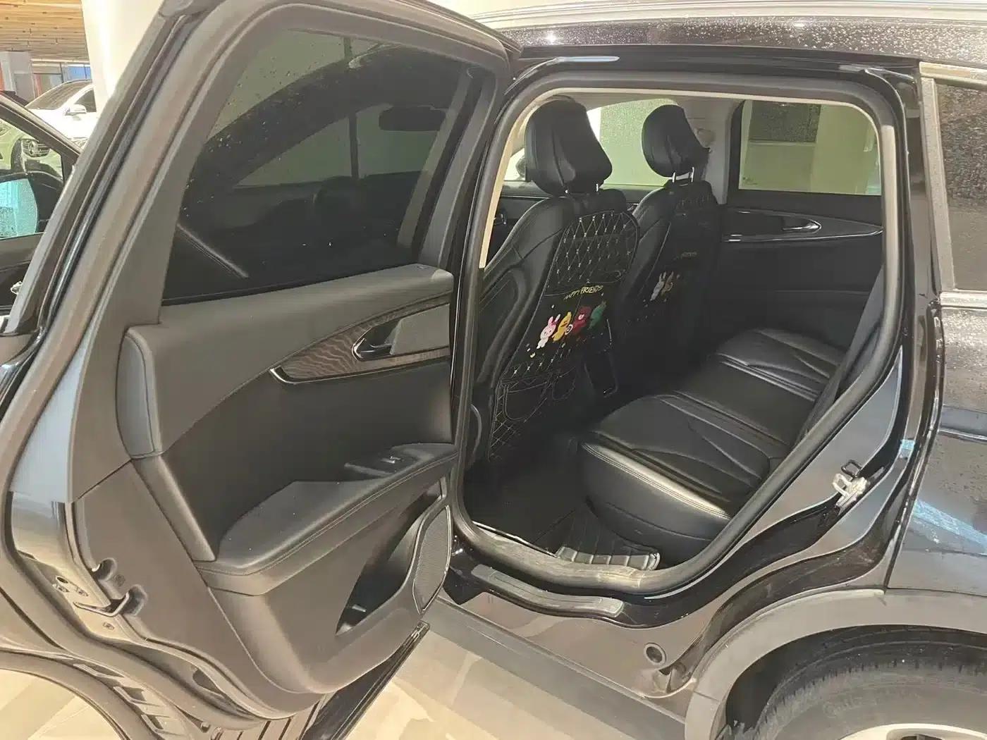 Navigator 2021 2.0T AWD Premium Edition — миниатюра 8
