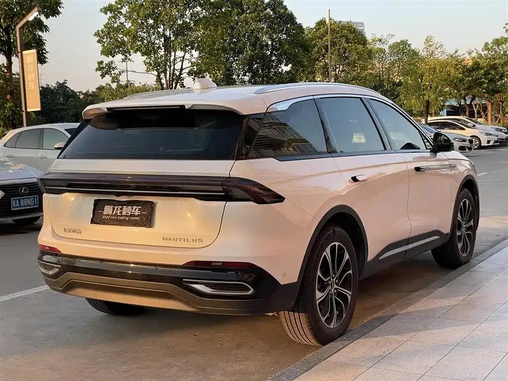 Navigator 2023 2.0T AWD Premium Edition — миниатюра 5