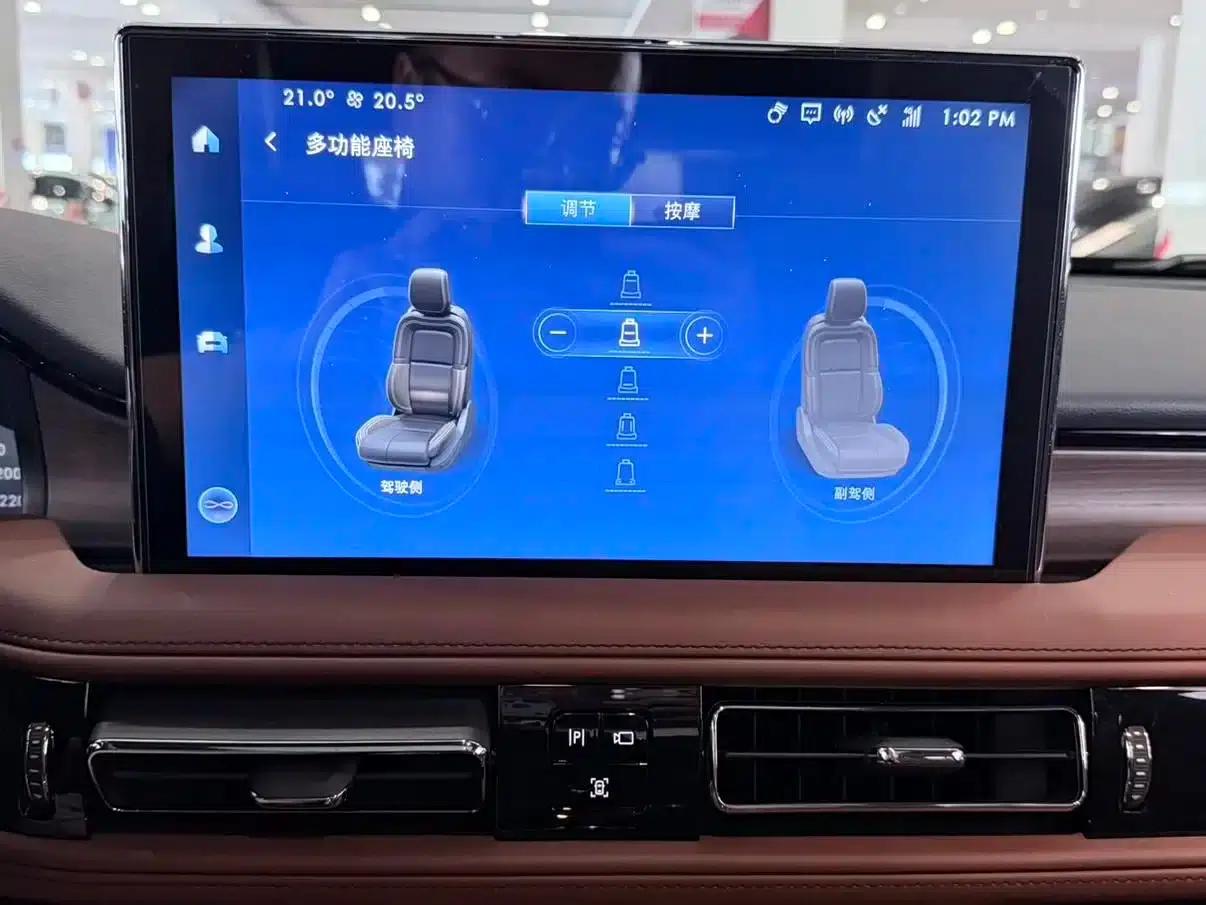 Navigator 2021 2.7T AWD Premium Edition — миниатюра 11