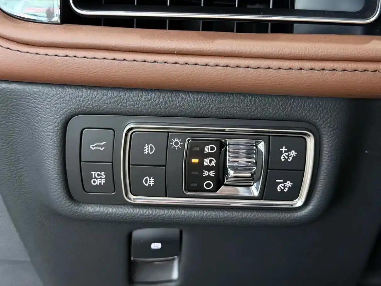 Navigator 2021 2.7T AWD Premium Edition — миниатюра 13