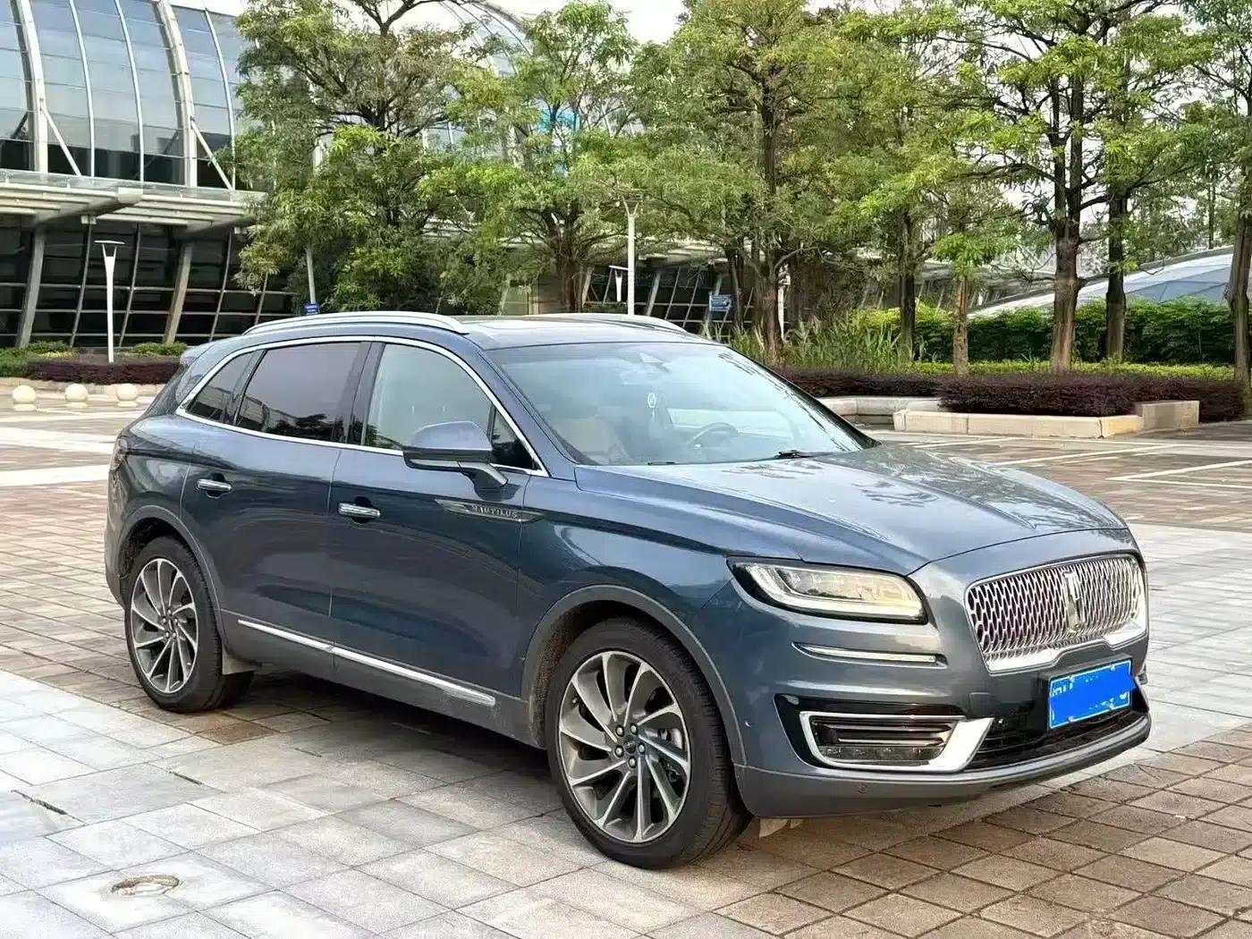 2019 Navigator Imported Model 2.7T 4WD Premium Edition (National V Emission Standard) — миниатюра 3
