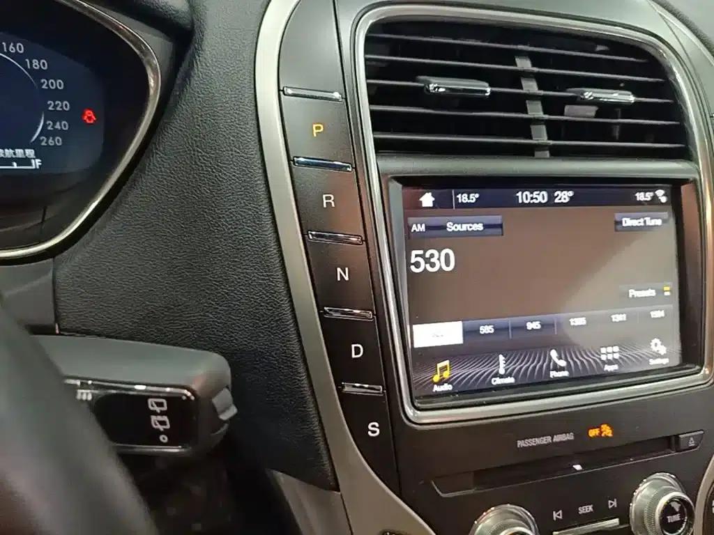 2019 Navigator Imported Model 2.0T Two-Wheel Drive Premium Edition (China VI Emission Standard) — миниатюра 14