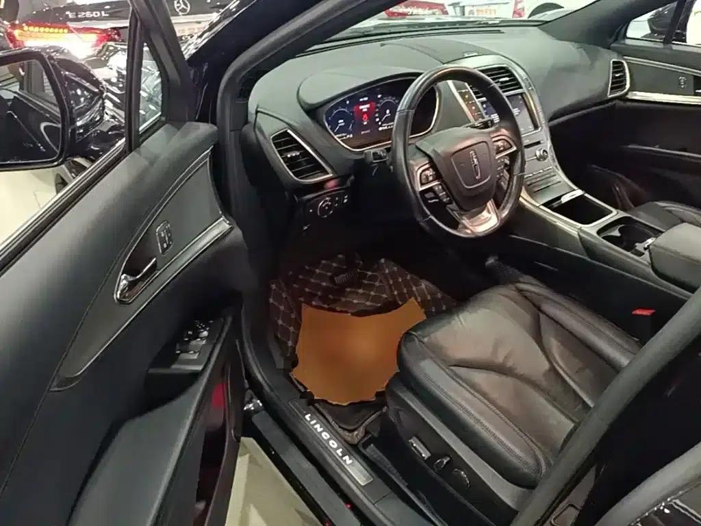 2019 Navigator Imported Model 2.0T Two-Wheel Drive Premium Edition (China VI Emission Standard) — миниатюра 16
