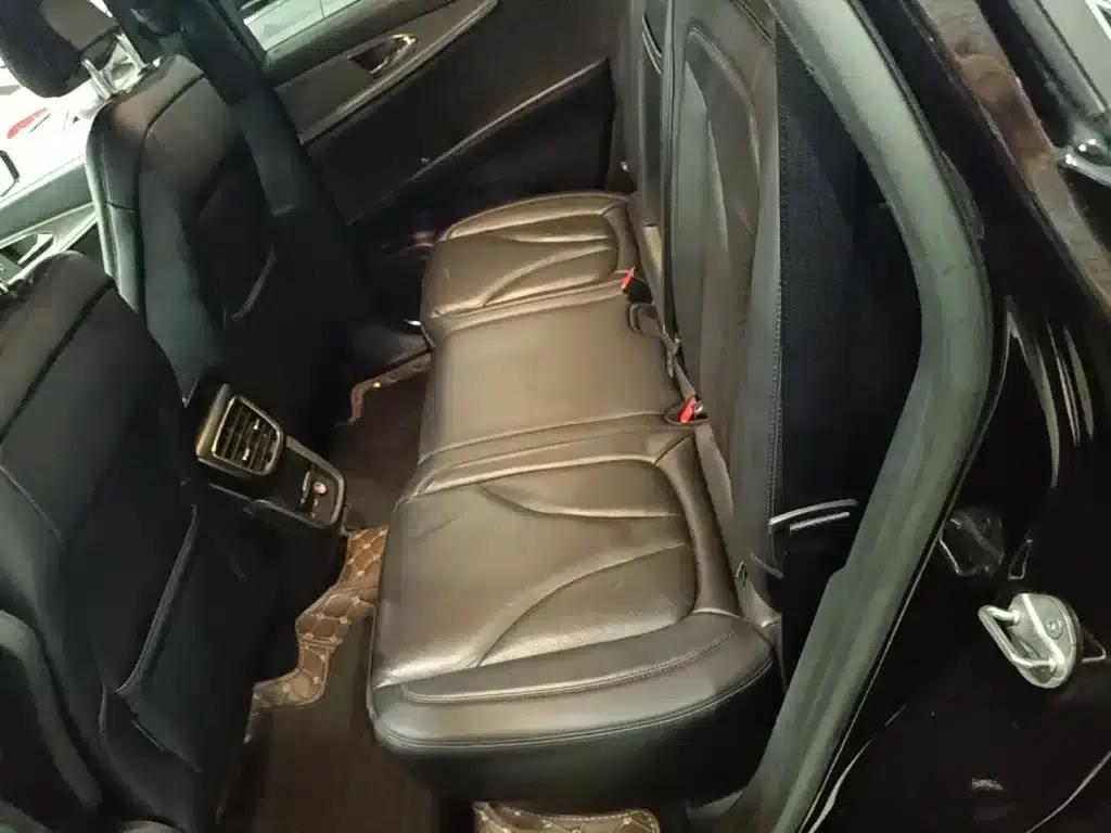 2019 Navigator Imported Model 2.0T Two-Wheel Drive Premium Edition (China VI Emission Standard) — миниатюра 17