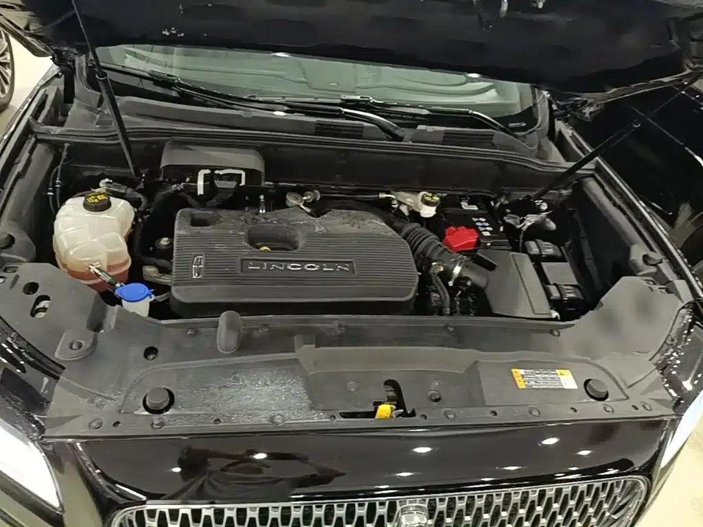 2019 Navigator Imported Model 2.0T Two-Wheel Drive Premium Edition (China VI Emission Standard) — миниатюра 20