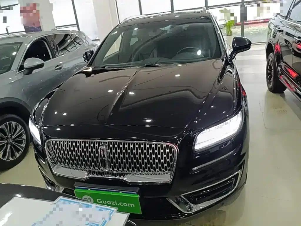 2019 Navigator Imported Model 2.0T Two-Wheel Drive Premium Edition (China VI Emission Standard) — миниатюра 3