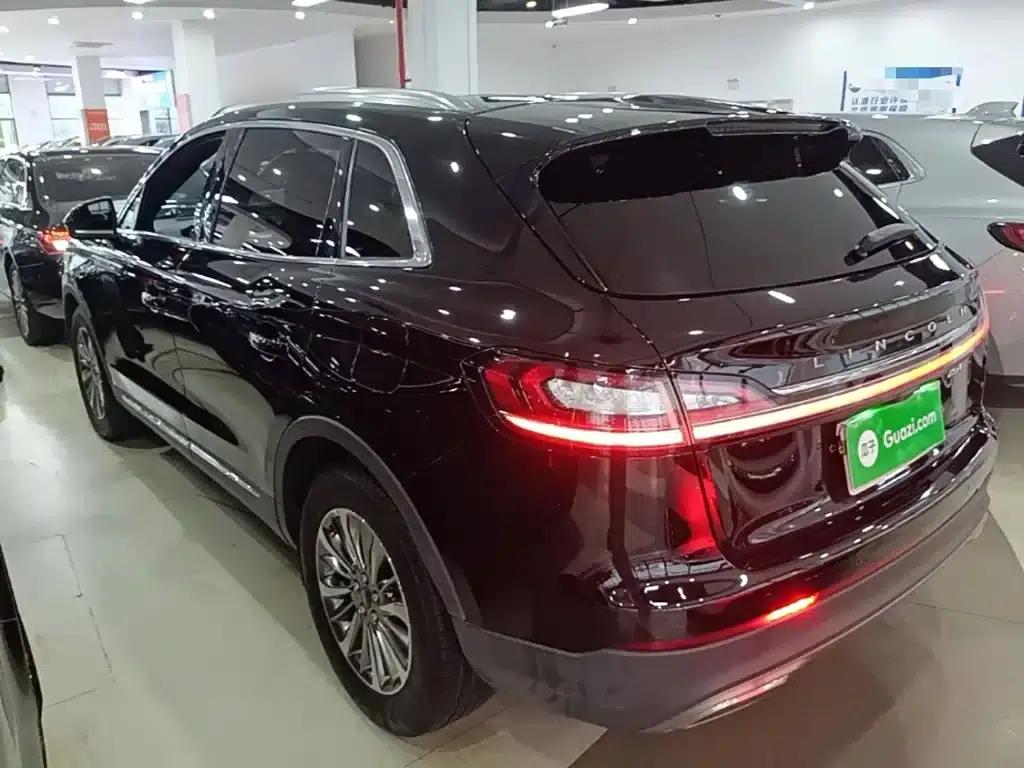 2019 Navigator Imported Model 2.0T Two-Wheel Drive Premium Edition (China VI Emission Standard) — миниатюра 5