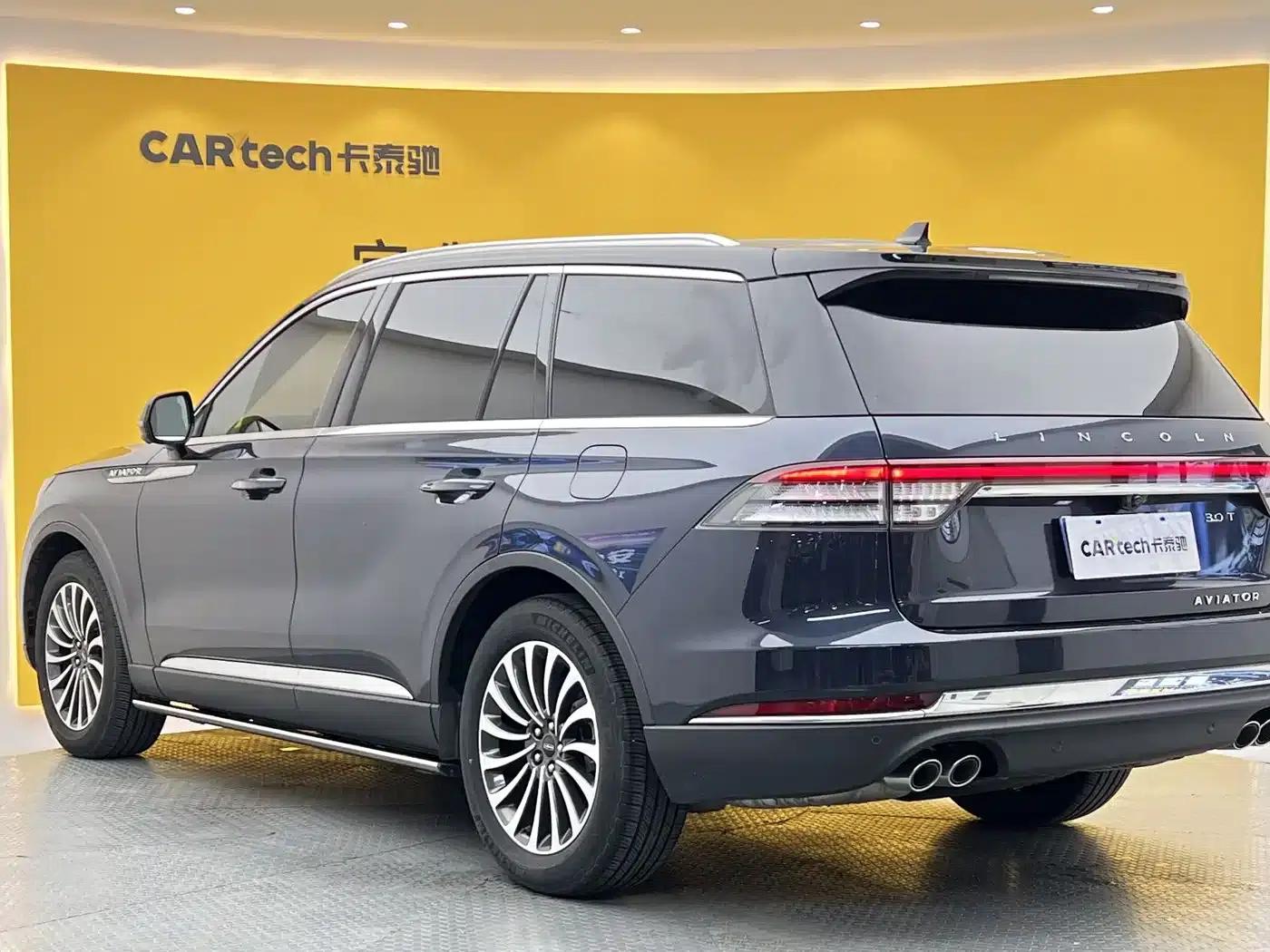 2021 Aviator 3.0T V6 AWD Premium Edition — миниатюра 35