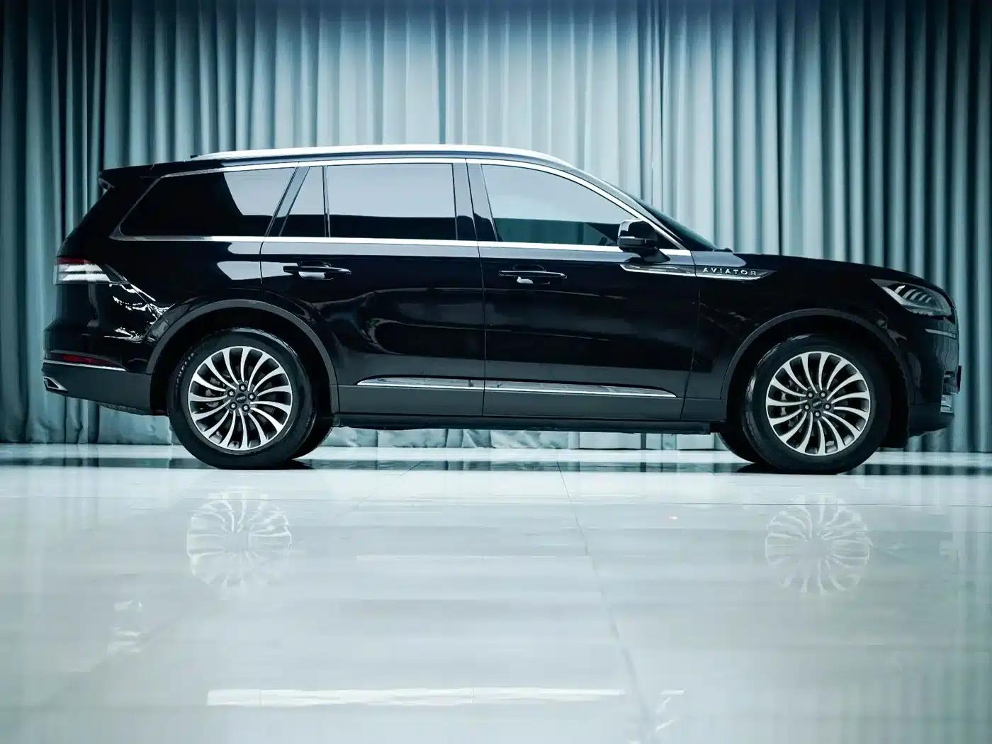 2023 Aviator 3.0T V6 AWD Premium Cruiser (6-seater) — миниатюра 4