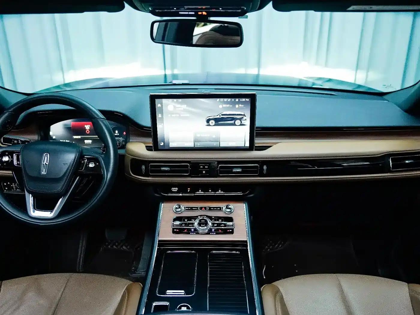 2023 Aviator 3.0T V6 AWD Premium Cruiser (6-seater) — миниатюра 5