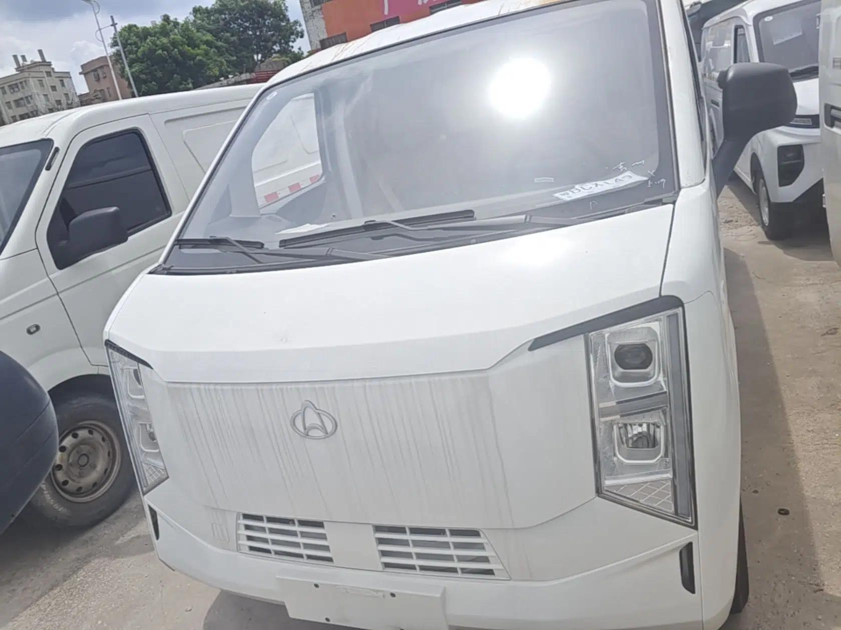 CHANGAN KUAYUE Starlight EV 2025 Model 3-Passenger Van, 305 km, Comfort Edition — миниатюра 2